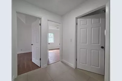 533 NW 47th Avenue, Coconut Creek, FL 33063 - Photo 8