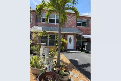 806 NW 41st Court #., Deerfield Beach, FL 33064 - Photo 2
