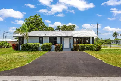 24 NW Avenue I, Belle Glade, FL 33430 - Photo 1