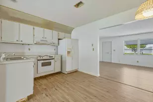 1012 SW 17th St, Boynton Beach, FL 33426 - Photo 8