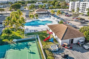 8145 NW 7th St, Miami, FL 33126 - Photo 16