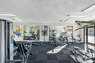 8145 NW 7th St, Miami, FL 33126 - Photo 26