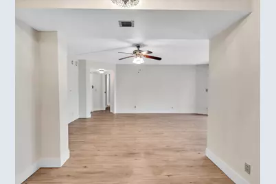 3959 Via Poinciana #104, Lake Worth, FL 33467 - Photo 16