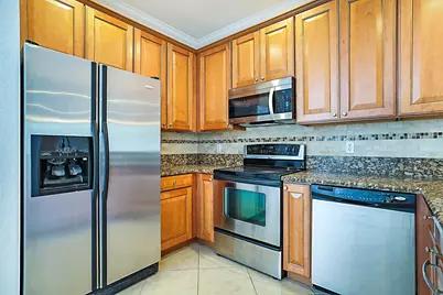 241 E Thatch Palm Circle, Jupiter, FL 33458 - Photo 14