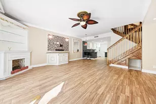 477 Capistrano Dr, Palm Beach Gardens, FL 33410 - Photo 4