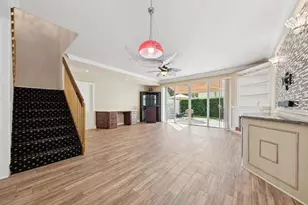 477 Capistrano Dr, Palm Beach Gardens, FL 33410 - Photo 10