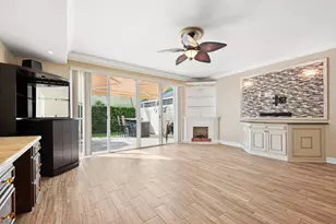 477 Capistrano Dr, Palm Beach Gardens, FL 33410 - Photo 4