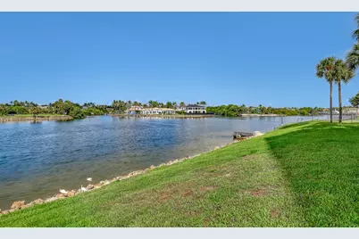 356 Golfview Road #403, North Palm Beach, FL 33408 - Photo 24
