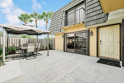 2439 24th Way #2439, West Palm Beach, FL 33407 - Photo 4