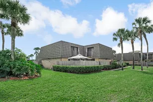 2439 24th Way, West Palm Beach, FL 33407 - Photo 2