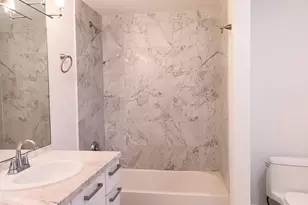 253 NE 2nd St, Miami, FL 33132 - Photo 8