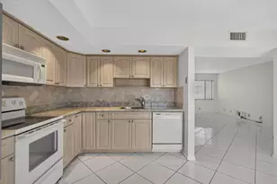 5340 Las Verdes Cir, Delray Beach, FL 33484 - Photo 22