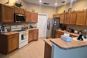 698 Thuringer St NW, Palm Bay, FL 32907 - Photo 12