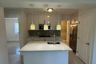 918 NE 15th Ave, Fort Lauderdale, FL 33304 - Photo 2