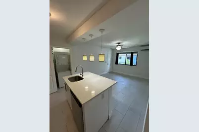 918 NE 15th Avenue #4, Fort Lauderdale, FL 33304 - Photo 1