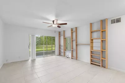 10693 N Military Trail #7, West Palm Beach, FL 33410 - Photo 4