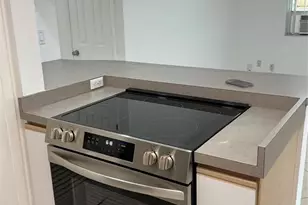 1647 NE 12th St, Fort Lauderdale, FL 33304 - Photo 2