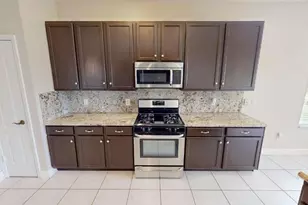 895 SW Lake Charles Cir, Port Saint Lucie, FL 34986 - Photo 14