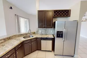 895 SW Lake Charles Cir, Port Saint Lucie, FL 34986 - Photo 8