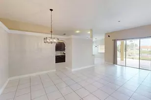 895 SW Lake Charles Cir, Port Saint Lucie, FL 34986 - Photo 18