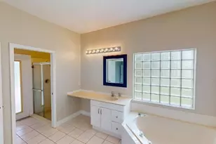 895 SW Lake Charles Cir, Port Saint Lucie, FL 34986 - Photo 30