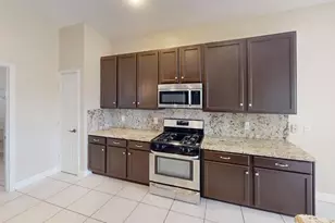 895 SW Lake Charles Cir, Port Saint Lucie, FL 34986 - Photo 16
