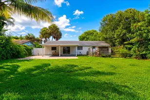 583 NW 12th Terrace, Boca Raton, FL 33486 - Photo 4