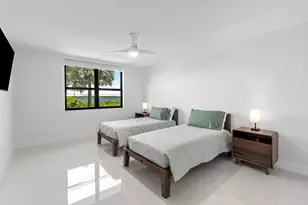 5480 N Ocean Dr, Singer Island, FL 33404 - Photo 18