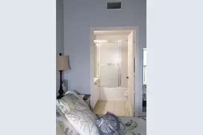 2802 Sarento Place #301, Palm Beach Gardens, FL 33410 - Photo 6
