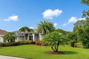 367 SW Vista Lake Dr, Port Saint Lucie, FL 34953 - Photo 4