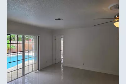 7601 Kimberly Boulevard, North Lauderdale, FL 33068 - Photo 22