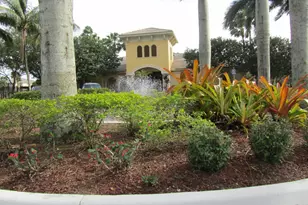 700 S Crestwood Ct S, Royal Palm Beach, FL 33411 - Photo 38