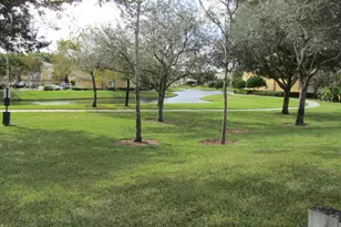 700 S Crestwood Ct S, Royal Palm Beach, FL 33411 - Photo 22