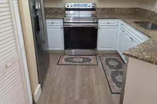 700 S Crestwood Ct S, Royal Palm Beach, FL 33411 - Photo 8