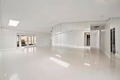 20009 NW 66th Place, Hialeah, FL 33015 - Photo 8