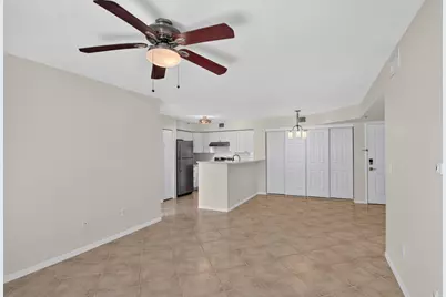 107 Yacht Club Way #208, Hypoluxo, FL 33462 - Photo 10