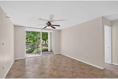 107 Yacht Club Way #208, Hypoluxo, FL 33462 - Photo 10