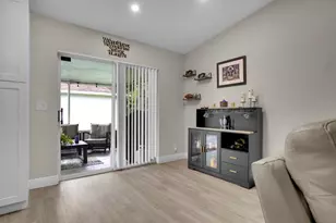 1238 Pine Sage Cir, West Palm Beach, FL 33409 - Photo 12