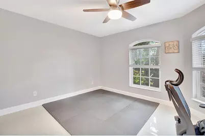 22687 Royal Crown Terrace E, Boca Raton, FL 33433 - Photo 12