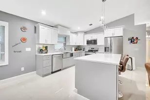 22687 Royal Crown Terrace E, Boca Raton, FL 33433 - Photo 8