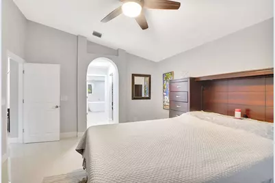 22687 Royal Crown Terrace E, Boca Raton, FL 33433 - Photo 20
