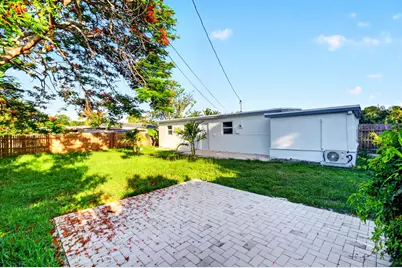 3947 Pensacola Drive, Lake Worth, FL 33462 - Photo 34