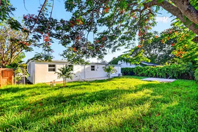 3947 Pensacola Drive, Lake Worth, FL 33462 - Photo 36