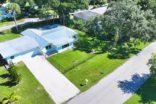 768 22nd Pl, Vero Beach, FL 32960 - Photo 2