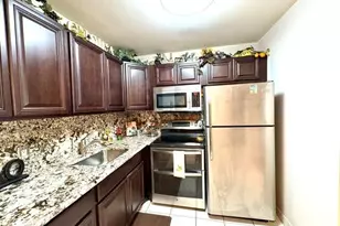 12 Windsor A, West Palm Beach, FL 33417 - Photo 4