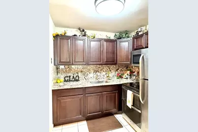12 Windsor A #12, West Palm Beach, FL 33417 - Photo 6