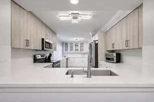 11262 Green Lake Dr, Boynton Beach, FL 33437 - Photo 2