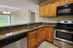 1541 Windorah Way, West Palm Beach, FL 33411 - Photo 4