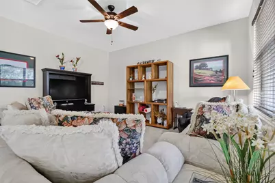 8135 Cantabria Falls Drive, Boynton Beach, FL 33473 - Photo 22