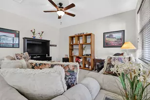 8135 Cantabria Falls Dr, Boynton Beach, FL 33473 - Photo 22